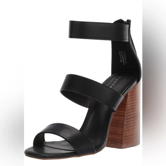 MADDEN GIRL Clyde City Sandals - Picture 5 of 13